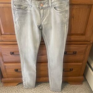Express Gray Straight Leg Jeans with Modern Fit
